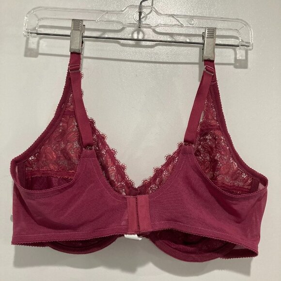 New with tags Playtex Secrets hidden shapers underwire Bra Size 40D - Picture 2 of 3